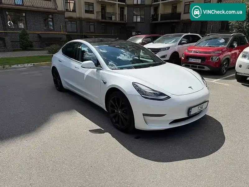 Tesla Model 3 2020, фото з оголошення 2 з 13, VIN 5YJ3E1EAXLF709241