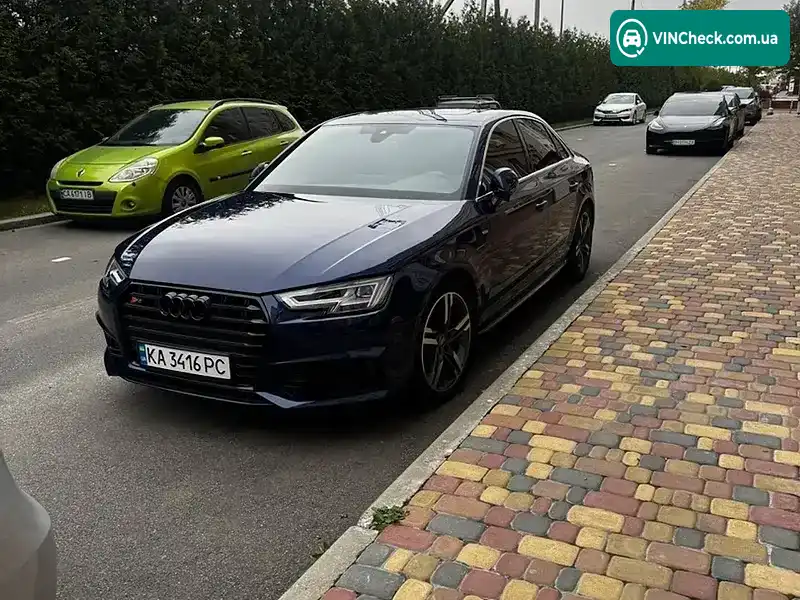 Audi A4 2018, фото з оголошення 1 з 15, VIN WAULMAF48JA122180