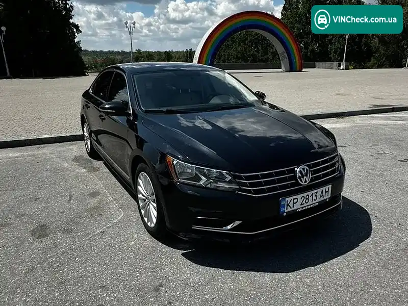 Volkswagen Passat 2016, фото з оголошення 1 з 18, VIN 1VWBT7A31HC012909