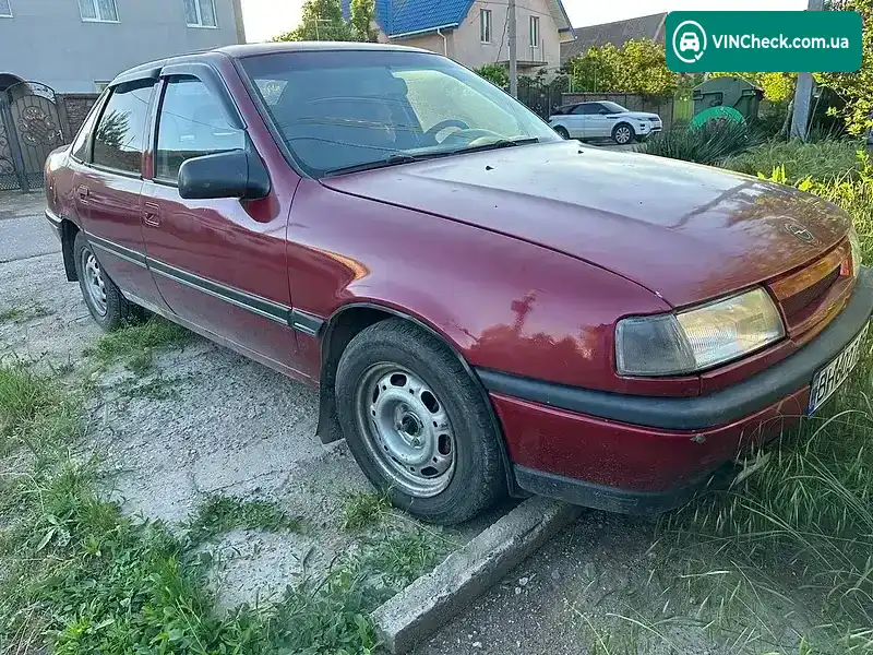 Opel Vectra 1990, фото з оголошення 1 з 11, VIN W0L000087L1001369