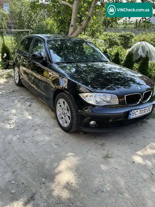 BMW 1 Series 2005, фото з оголошення 1 з 10, VIN WBAUF31090PY23269