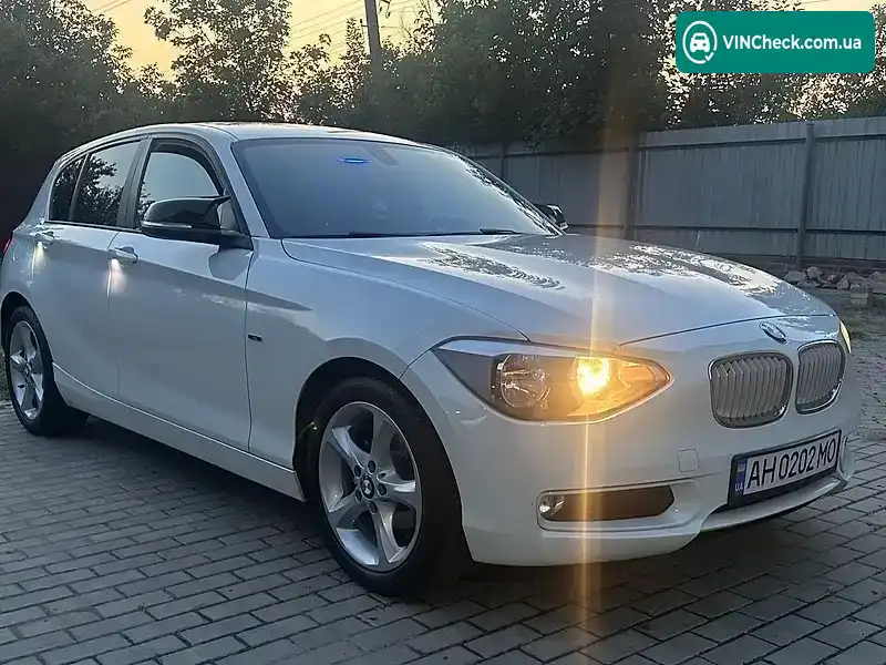 BMW 1 Series 2011, фото з оголошення 1 з 9, VIN WBA1A11040E904682