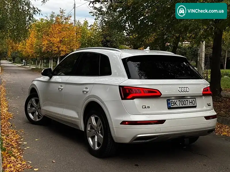 Audi Q5 2017, фото з оголошення 2 з 20, VIN WA1ANAFY0J2014571