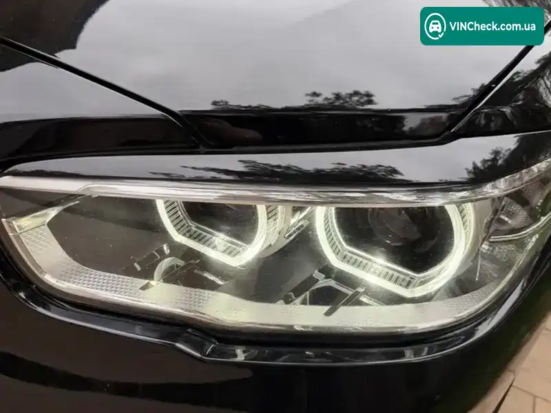 BMW 1 Series 2017, фото з оголошення 2 з 10, VIN WBA1R510107A42156