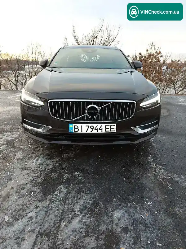 Volvo V90 2017, фото з оголошення 2 з 13, VIN YV1PWA8BDJ1039781