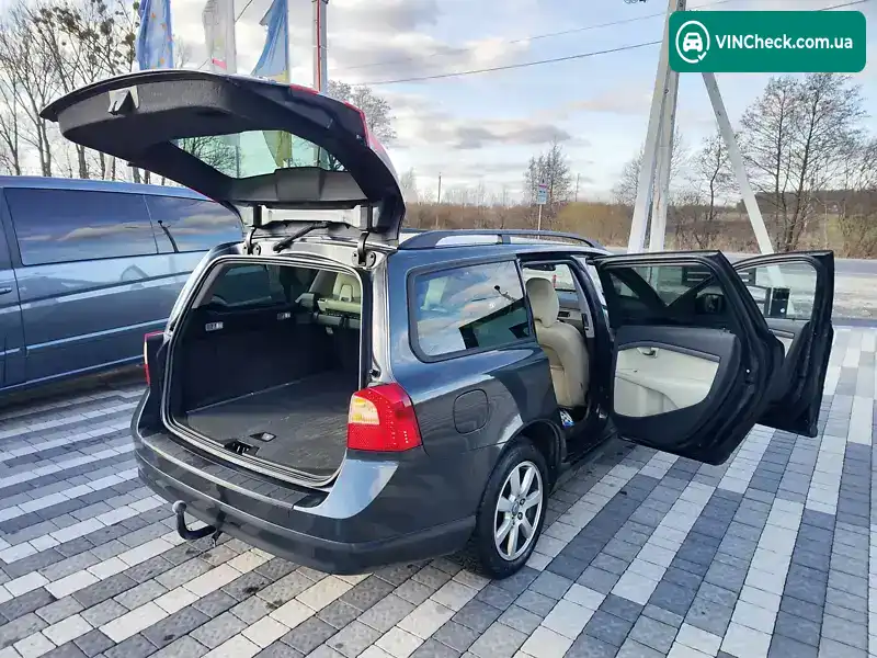 Volvo V70 2011, фото з оголошення 1 з 21, VIN YV1BW485BB1202520