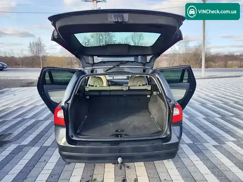 Volvo V70 2011, фото з оголошення 2 з 21, VIN YV1BW485BB1202520