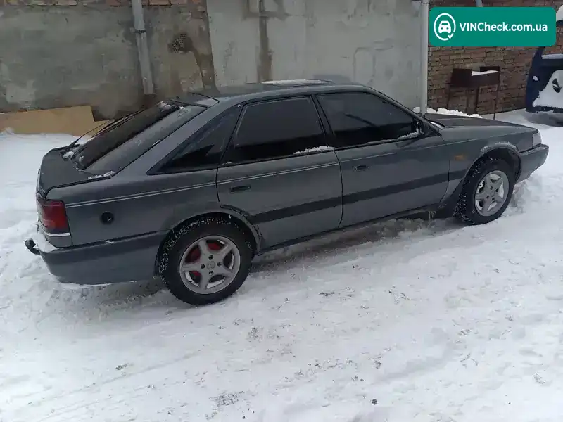 Mazda 626 1990, фото з оголошення 2 з 12, VIN JMZGD149201557523