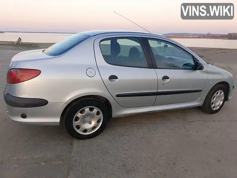 Peugeot 206 2009, фото з оголошення 2 з 21, VIN VF32BKFWA72803849