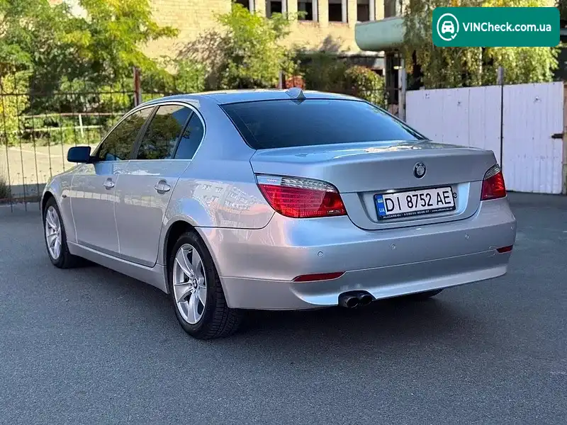 BMW 5 Series 2007, фото з оголошення 1 з 6, VIN WBANU31090CJ27271