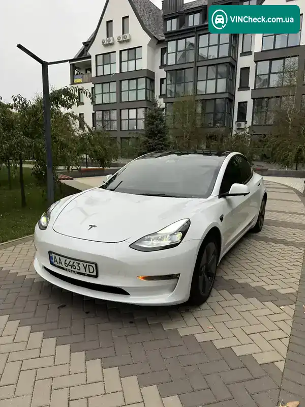 Tesla Model 3 2023, фото з оголошення 1 з 10, VIN 5YJ3E1EA5PF552000