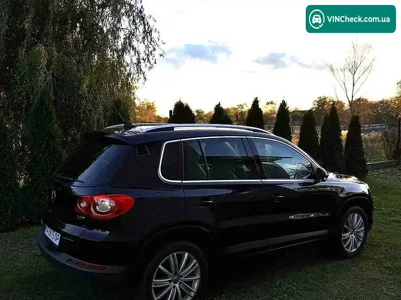 Volkswagen Tiguan 2010, фото з оголошення 2 з 12, VIN WVGAV7AX7BW500937