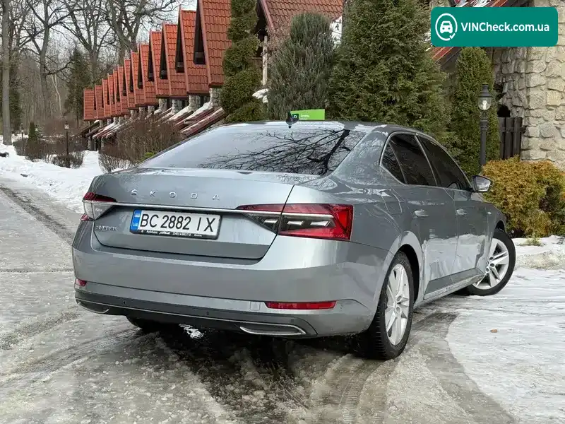 Skoda Superb 2021, фото з оголошення 2 з 21, VIN TMBAR9NP0M7070180