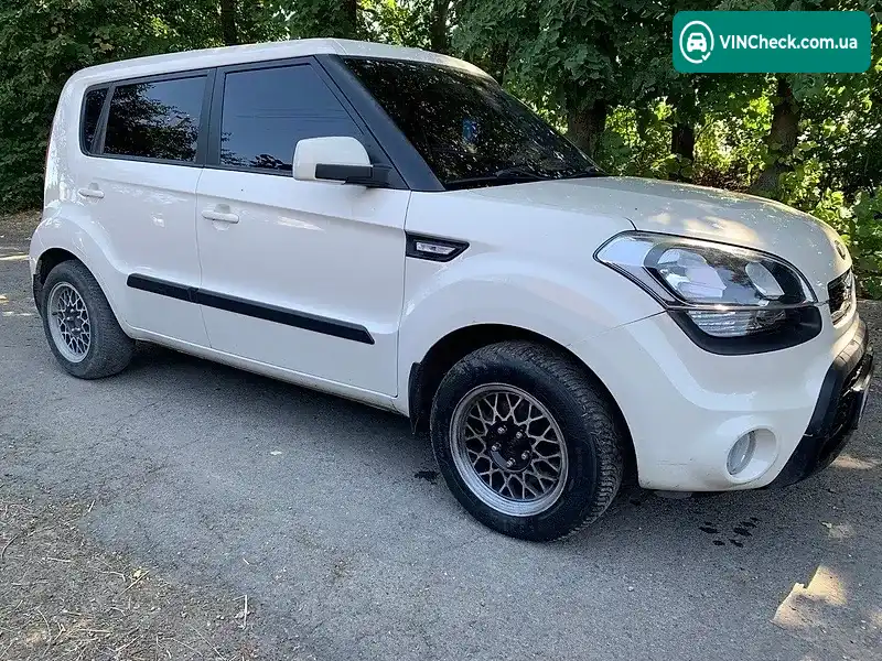 Kia Soul 2013, фото з оголошення 1 з 9, VIN KNAJT811AD7768108