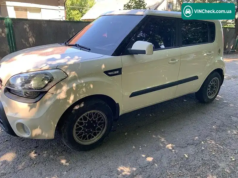 Kia Soul 2013, фото з оголошення 2 з 9, VIN KNAJT811AD7768108