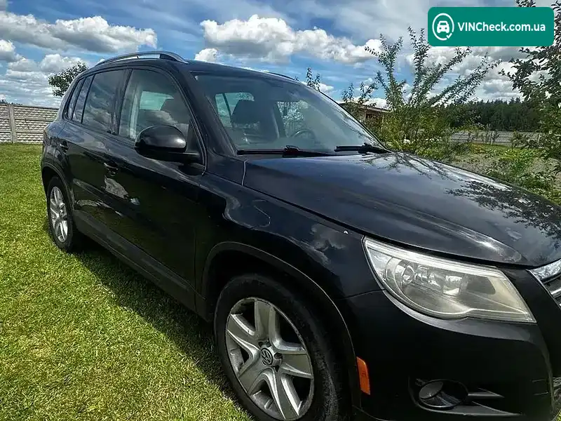 Volkswagen Tiguan 2010, фото з оголошення 1 з 21, VIN WVGBV7AX4BW526920