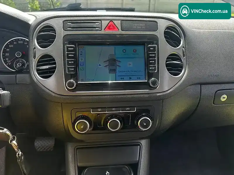 Volkswagen Tiguan 2010, фото з оголошення 2 з 21, VIN WVGBV7AX4BW526920