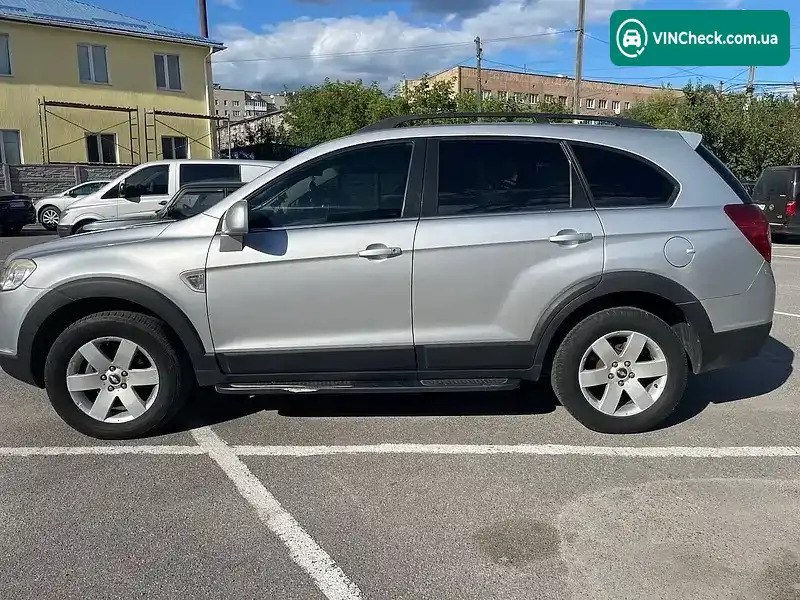 Chevrolet Captiva 2010, фото з оголошення 1 з 20, VIN KL1CF26RJAB108239
