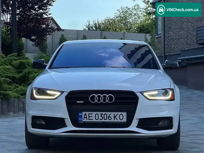 Audi A4 2014, фото з оголошення 1 з 8, VIN WAUFFAFL5FN008961