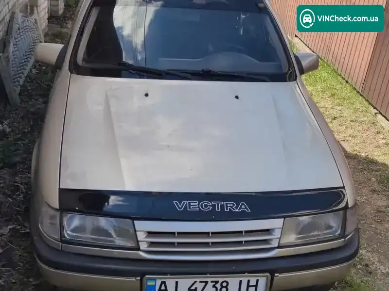 Opel Vectra 1990, фото з оголошення 1 з 10, VIN W0L000087L1253628