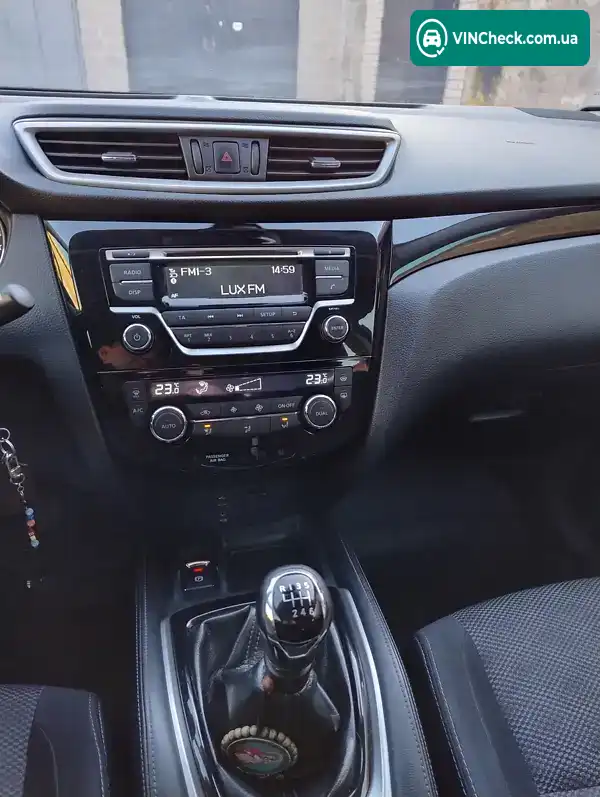 Nissan Qashqai 2014, фото з оголошення 1 з 15, VIN SJNFEAJ11U1127830