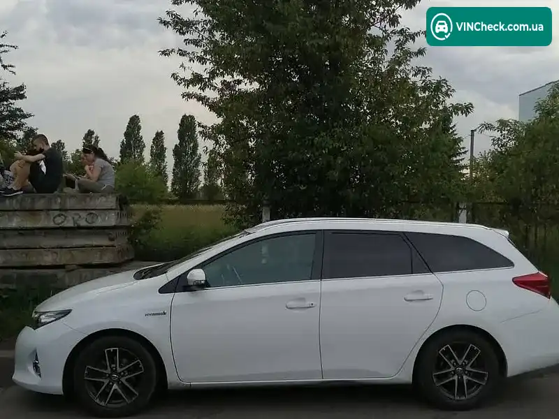 Toyota Auris 2015, фото з оголошення 1 з 2, VIN SB1ZS3JE50E149301