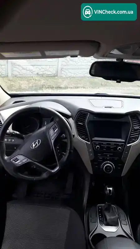 Hyundai Santa FE 2017, фото з оголошення 2 з 9, VIN 5NMZUDLBXHH001328