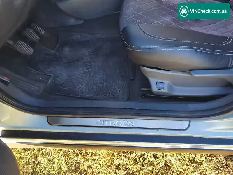 Citroen C5 2003, фото з оголошення 2 з 21, VIN VF7DCRFNB76424908