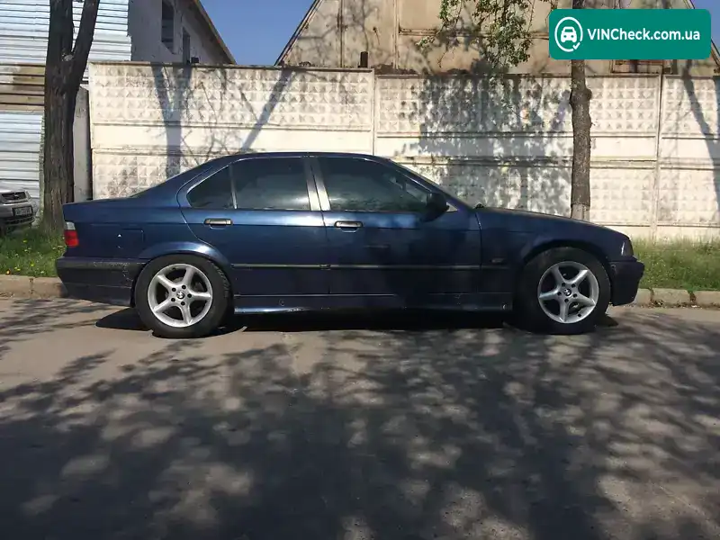 BMW 3 Series 1995, фото з оголошення 1 з 21, VIN WBACA91060KA16897