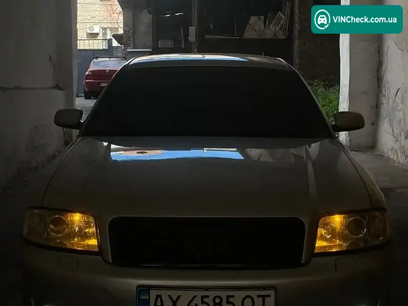 Audi A6 2002, фото з оголошення 1 з 9, VIN WAUZZZ4B22N013395