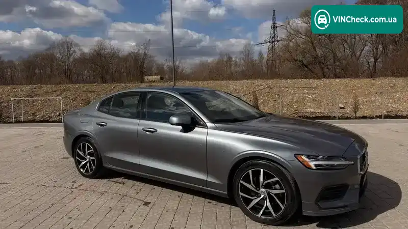 Volvo S60 2019, фото з оголошення 1 з 13, VIN 7JR102FK1LG043655