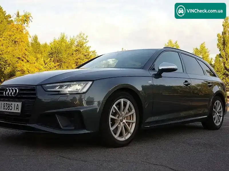 Audi A4 2018, фото з оголошення 1 з 20, VIN WAUZZZF47KA015004