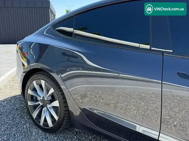 Tesla Model 3 2024, фото з оголошення 2 з 21, VIN 5YJ3E1EA8RF751609
