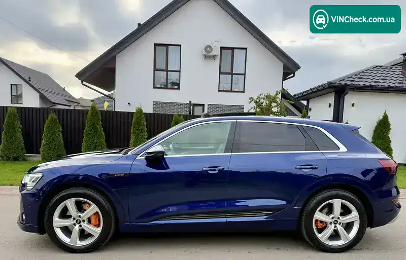 Audi e-tron 2022, фото з оголошення 2 з 21, VIN WAUZZZGE9NB017729
