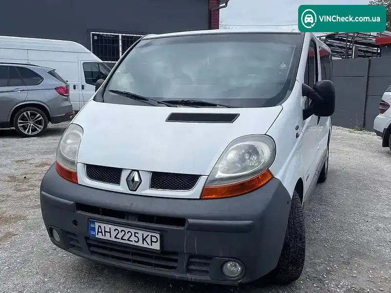 Renault Trafic 2005, фото з оголошення 1 з 9, VIN VF1FLACA65Y071131