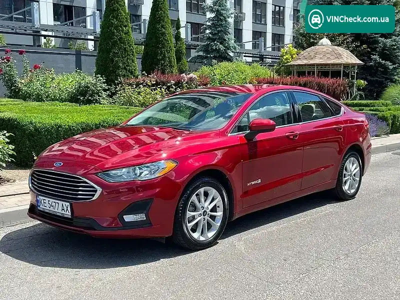 Ford Fusion 2019, фото з оголошення 1 з 20, VIN 3FA6P0LU0KR200678