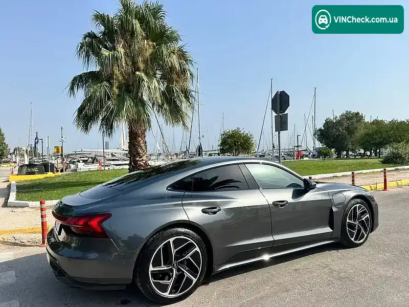 Audi e-tron GT 2021, фото з оголошення 1 з 20, VIN WAUZZZFW9N7000412