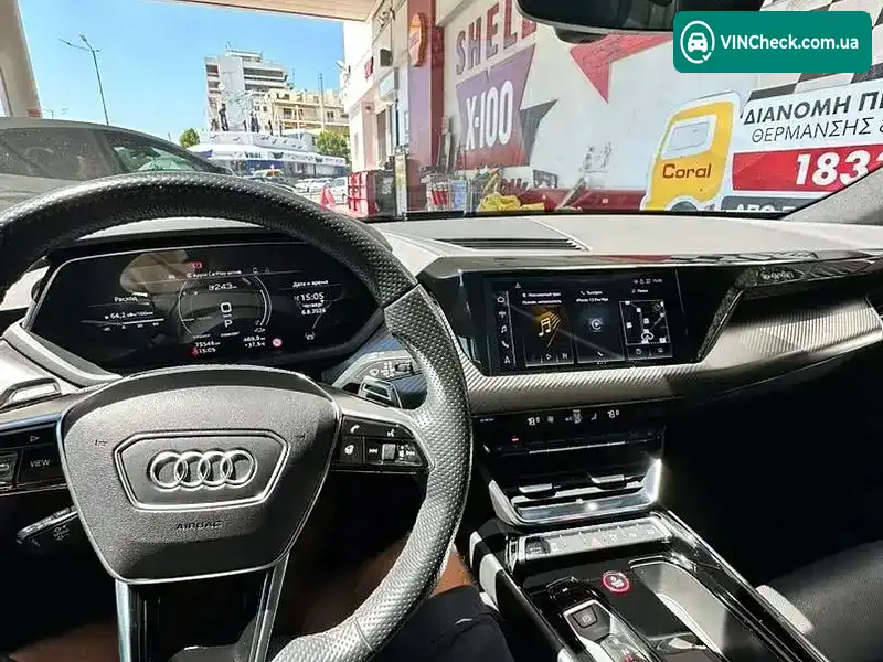 Audi e-tron GT 2021, фото з оголошення 2 з 20, VIN WAUZZZFW9N7000412