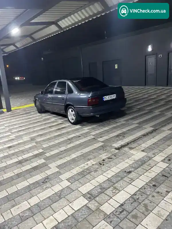Opel Vectra 1995, фото з оголошення 1 з 8, VIN W0L000087S7556435