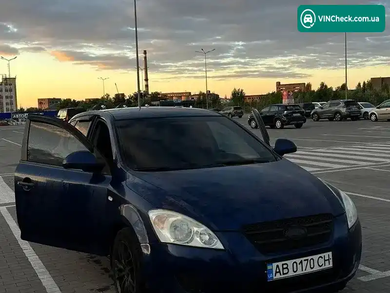 Kia Ceed 2007, фото з оголошення 2 з 10, VIN Y6LFF24228L001502