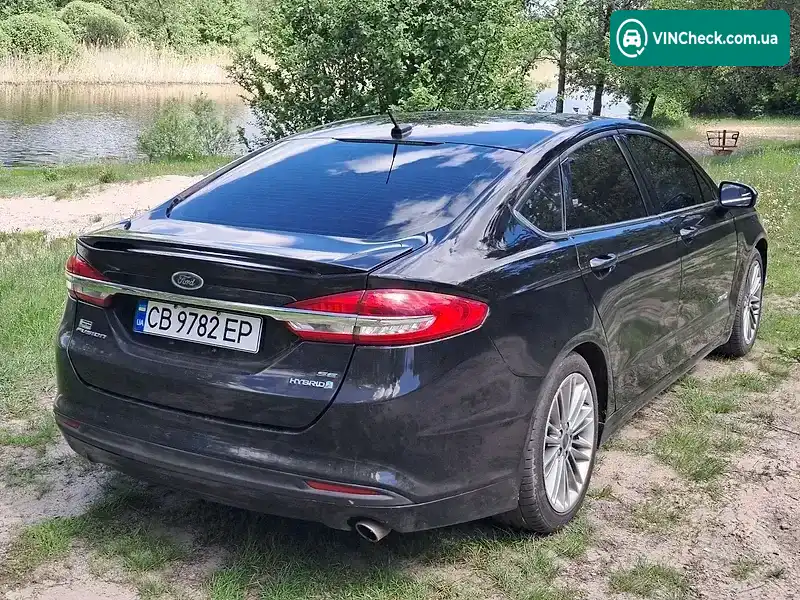 Ford Fusion 2018, фото з оголошення 2 з 21, VIN 3FA6P0LU0JR242444