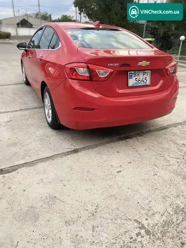 Chevrolet Cruze 2018, фото з оголошення 2 з 12, VIN 1G1BE5SM0J7180525
