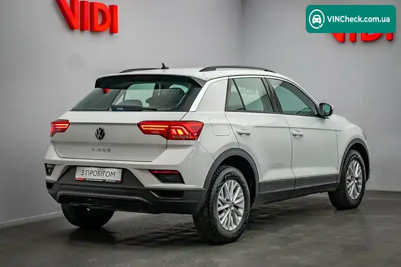 Volkswagen T-Roc 2021, фото з оголошення 2 з 19, VIN WVGZZZA1ZMV157174