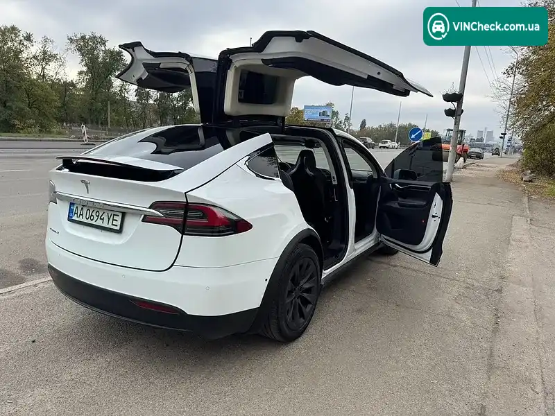 Tesla Model X 2016, фото з оголошення 2 з 16, VIN 5YJXCDE2XGF026236
