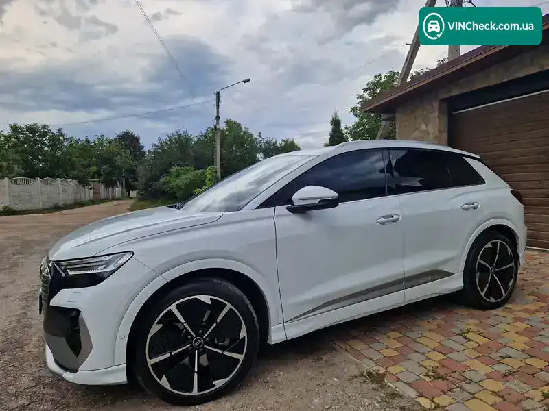 Audi Q4 e-tron 2023, фото з оголошення 1 з 20, VIN LFVVB9G35P5223600