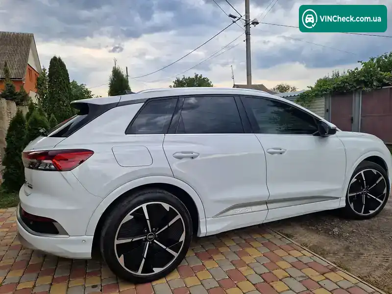 Audi Q4 e-tron 2023, фото з оголошення 2 з 20, VIN LFVVB9G35P5223600