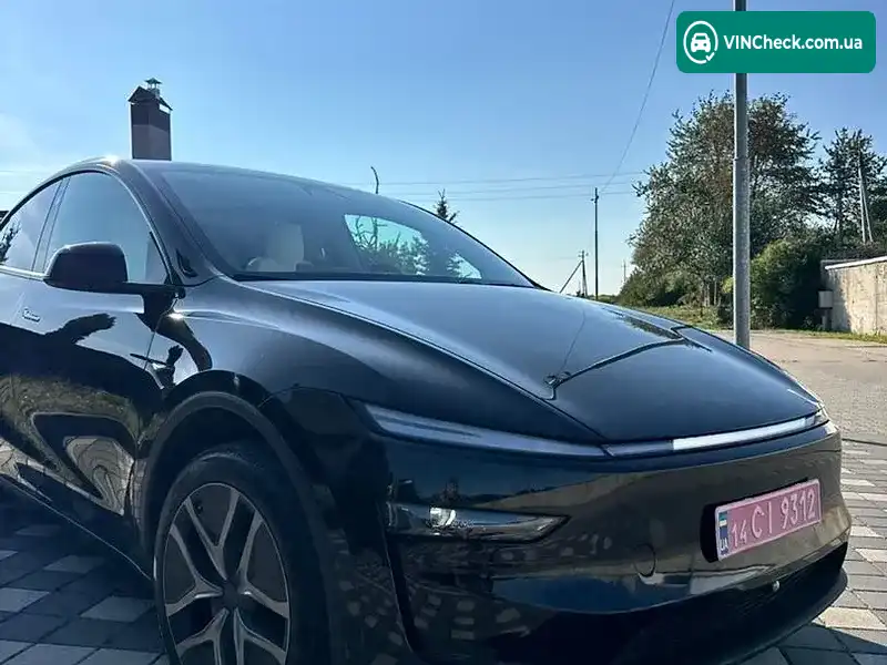 Tesla Model Y 2026, фото з оголошення 2 з 20, VIN 7SAYGDED8TF401662