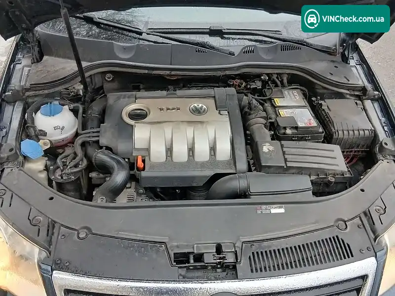 Volkswagen Passat 2005, фото з оголошення 2 з 15, VIN WVWZZZ3CZ6E090108