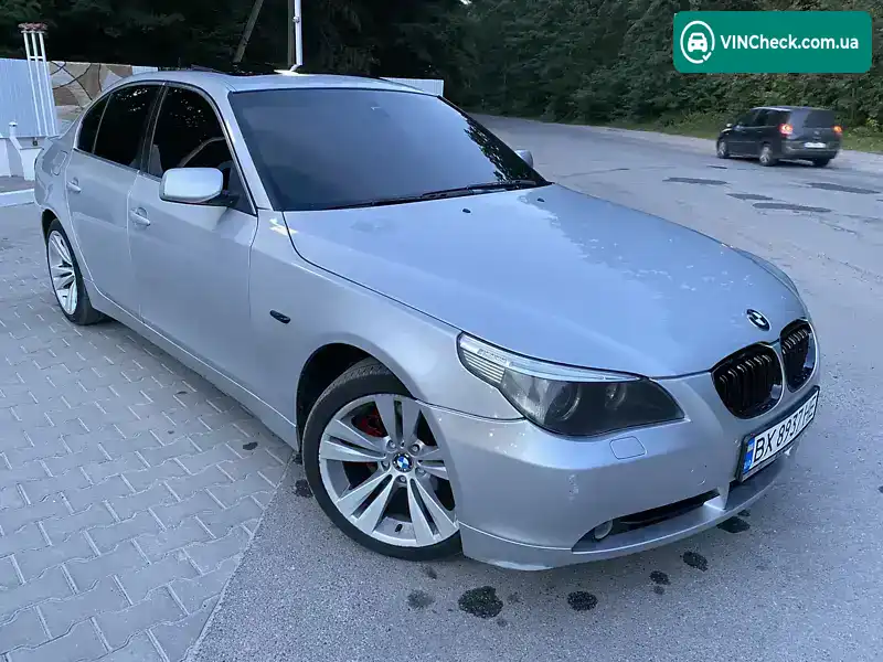 BMW 5 Series 2004, фото з оголошення 2 з 20, VIN WBANC51070CN27361