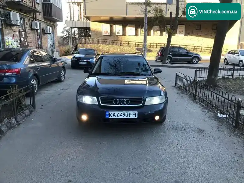 Audi A4 2001, фото з оголошення 1 з 20, VIN WAUZZZ8DZ1A117574